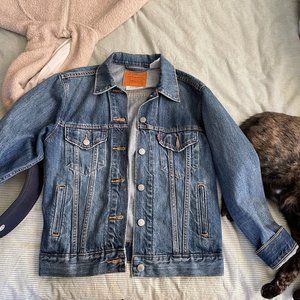 Like New Levi's Jean Jacket